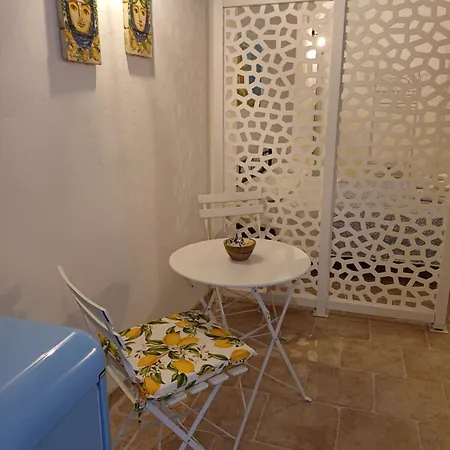 Guest house Difronte Palatina Chapel *